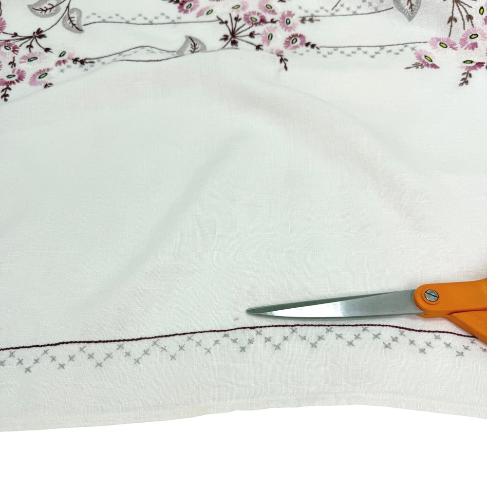 Vintage Floral Embroidered Tablecloth 48x45 White Pink Cottagecore Decor‎ - Picture 5 of 6